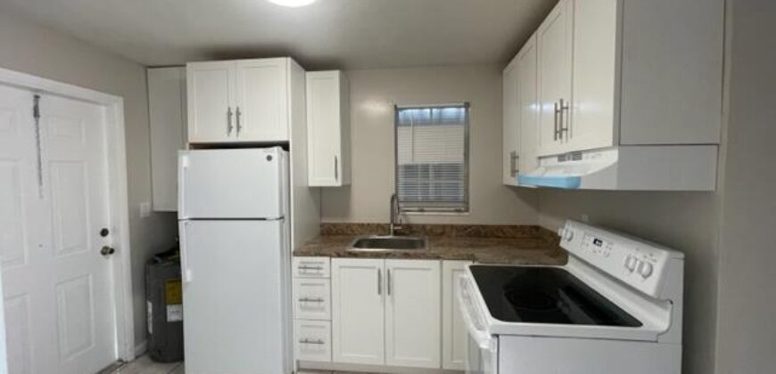 Very Nice 3 bed room 1 bath single family home for rent